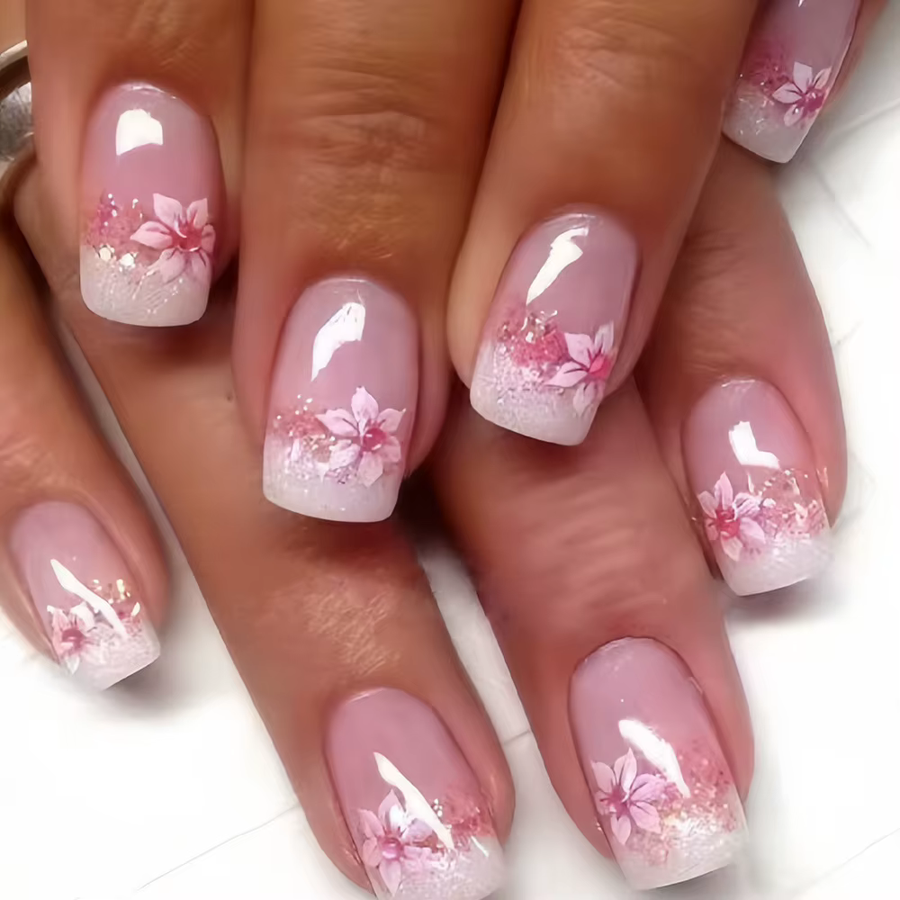 24 faux ongles courts carrés à presser avec motif floral simple pour femme, réutilisables, couvertur