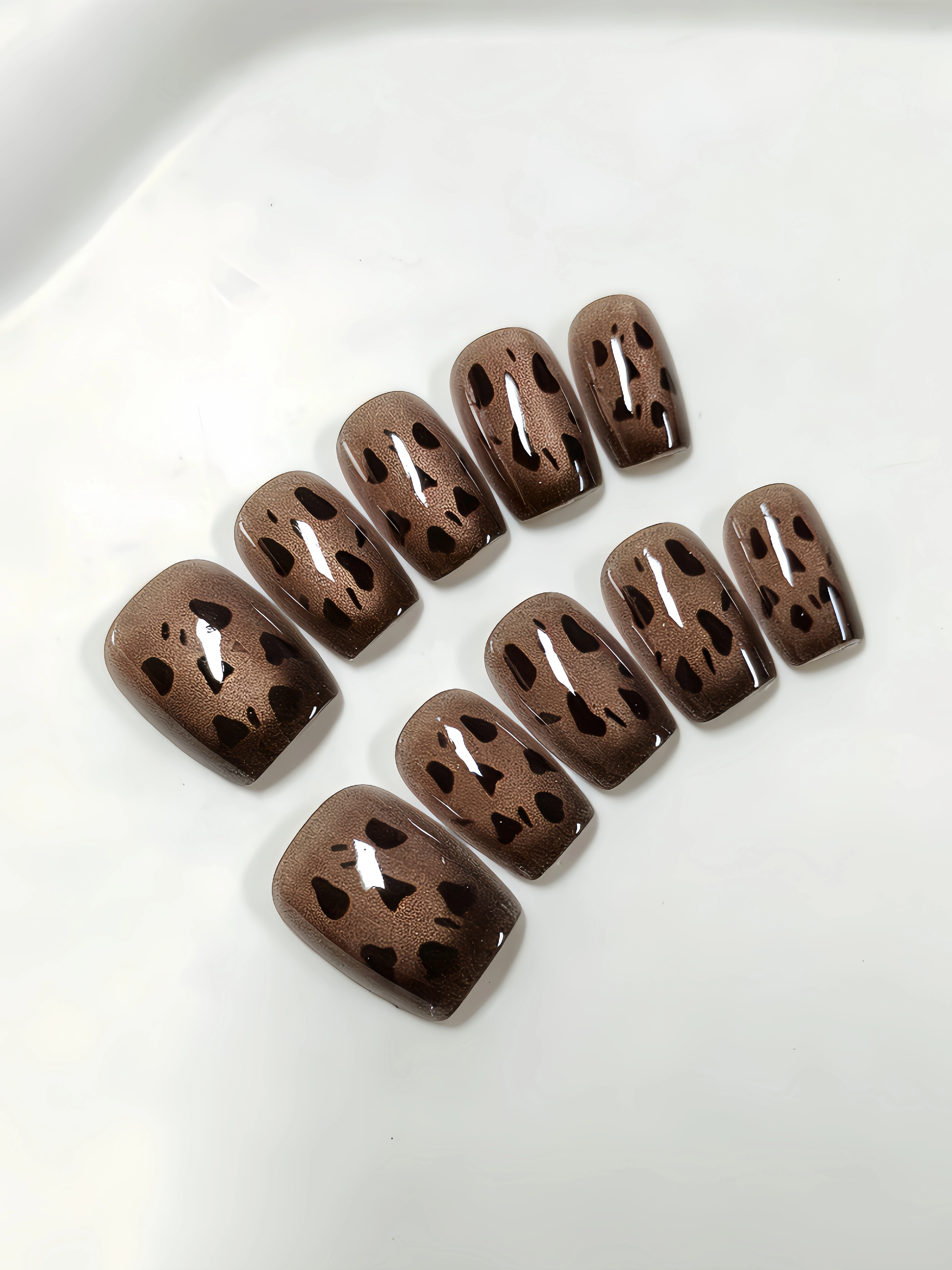 10 faux ongles courts carrés-ronds à presser, style français minimaliste imprimé léopard marron, ada