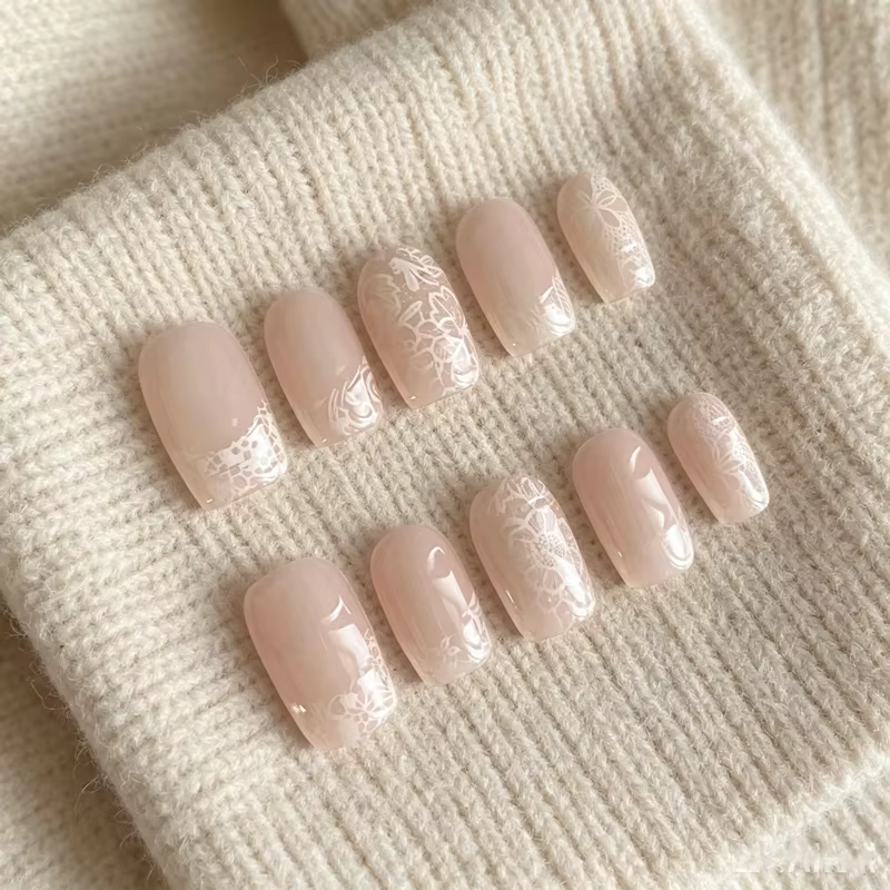 10 faux ongles courts en dentelle faits à la main, style français élégant, à presser, portables, car