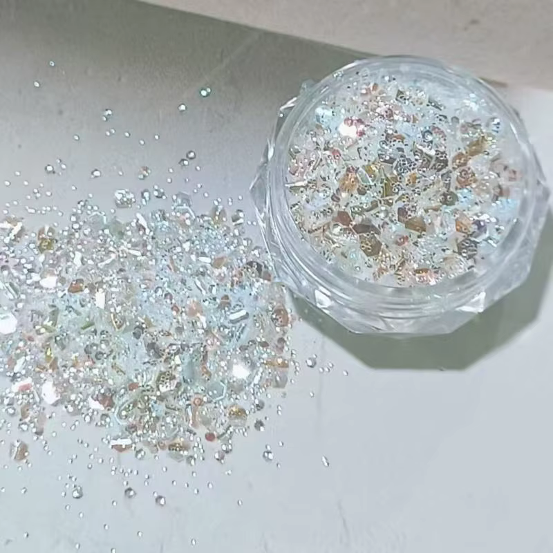 Paillettes pour nail art avec effet scintillant pour des designs DIY et des looks glamour