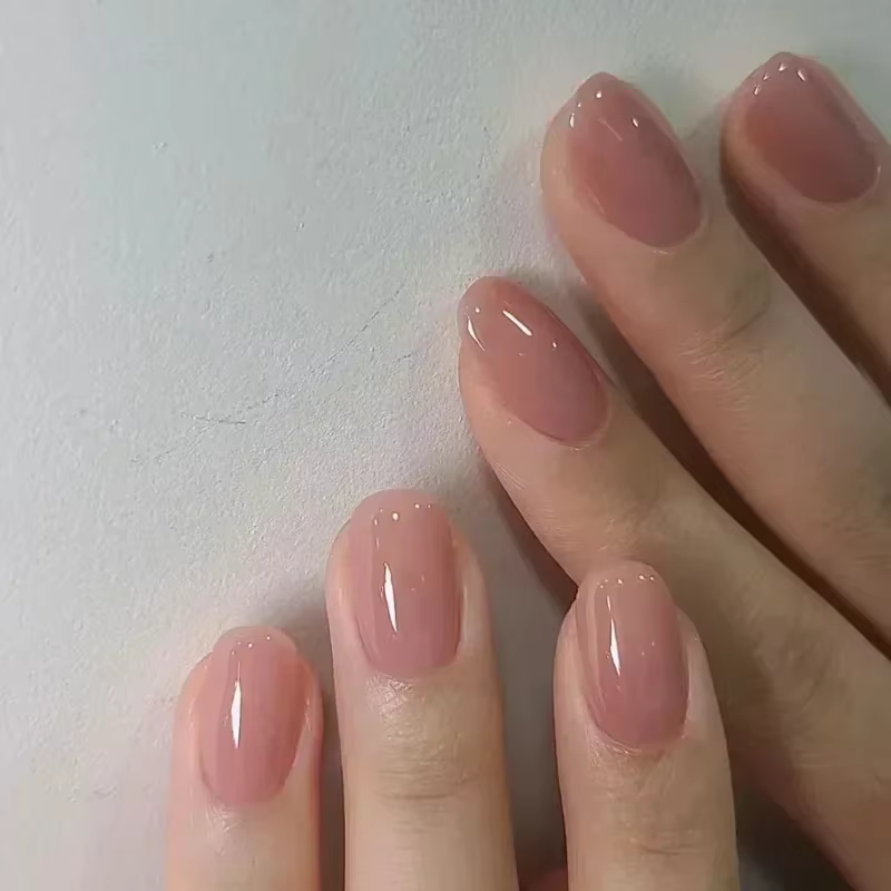24 pièces ongles artificiels rouge vin portable avec colle faux ongles amande avec des designs simpl