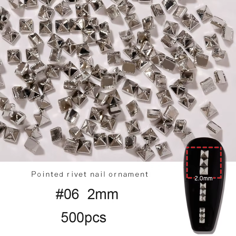 Breloques à dos plat pour ongles, rivet, métal d'érable, pointes punk, goujons, biscuits, conception