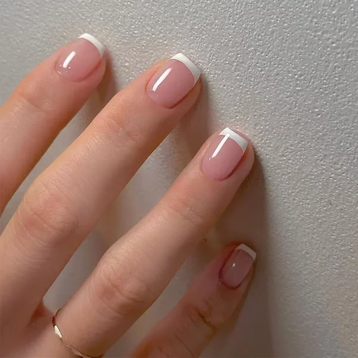 Faux ongles carrés courts avec colle, 24 pièces, faux ongles français de Ballet, portables, bord à p