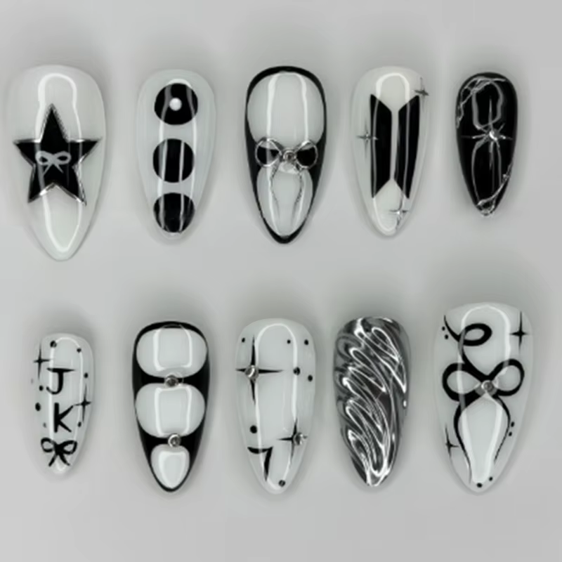 24 faux ongles amande style gothique et bande dessinée avec colle, fleurs rouge foncé, ongles frança
