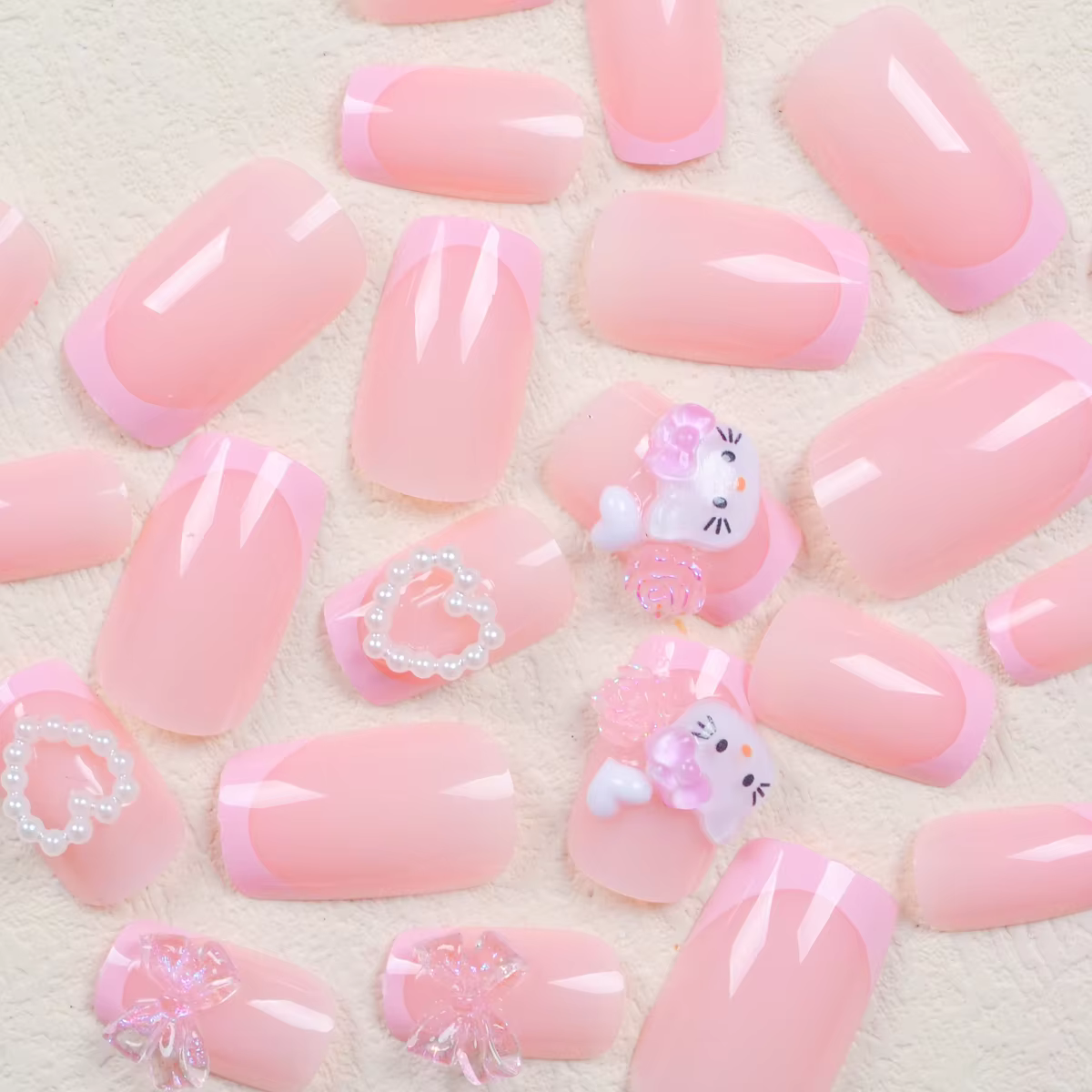 24 ongles carrés moyens rose français mignon dessin animé chat blanc amour camélia Patch pour ongles