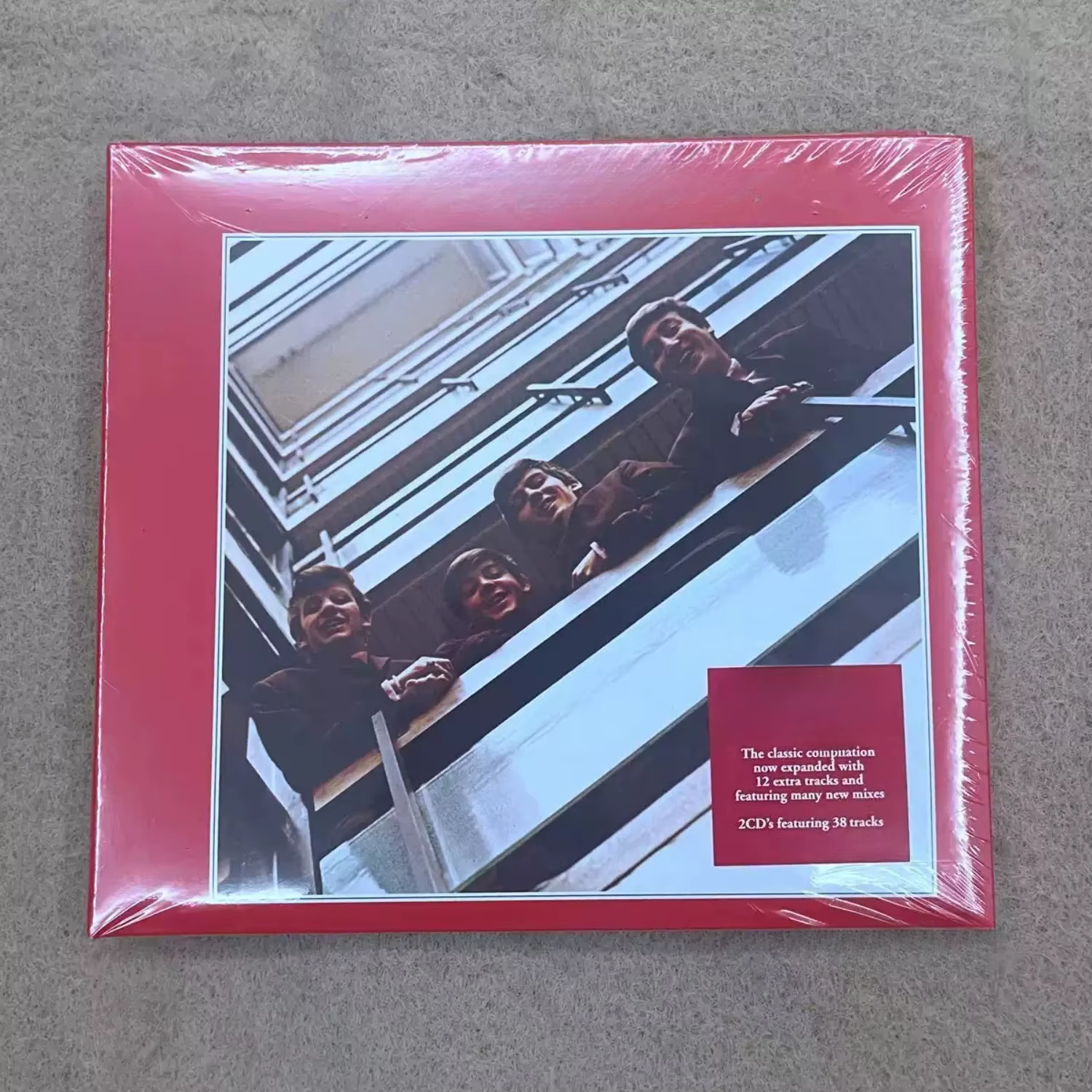 Timeless British Rock Expanded Compilation Set, couvertures bleues et rouges, avec des titres remast