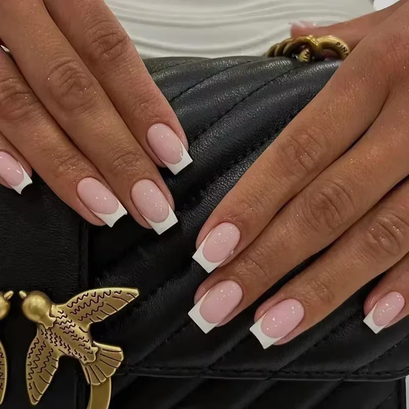 24 pièces pointe française presse à la main sur les ongles minimaliste couleur unie faux ongles moye
