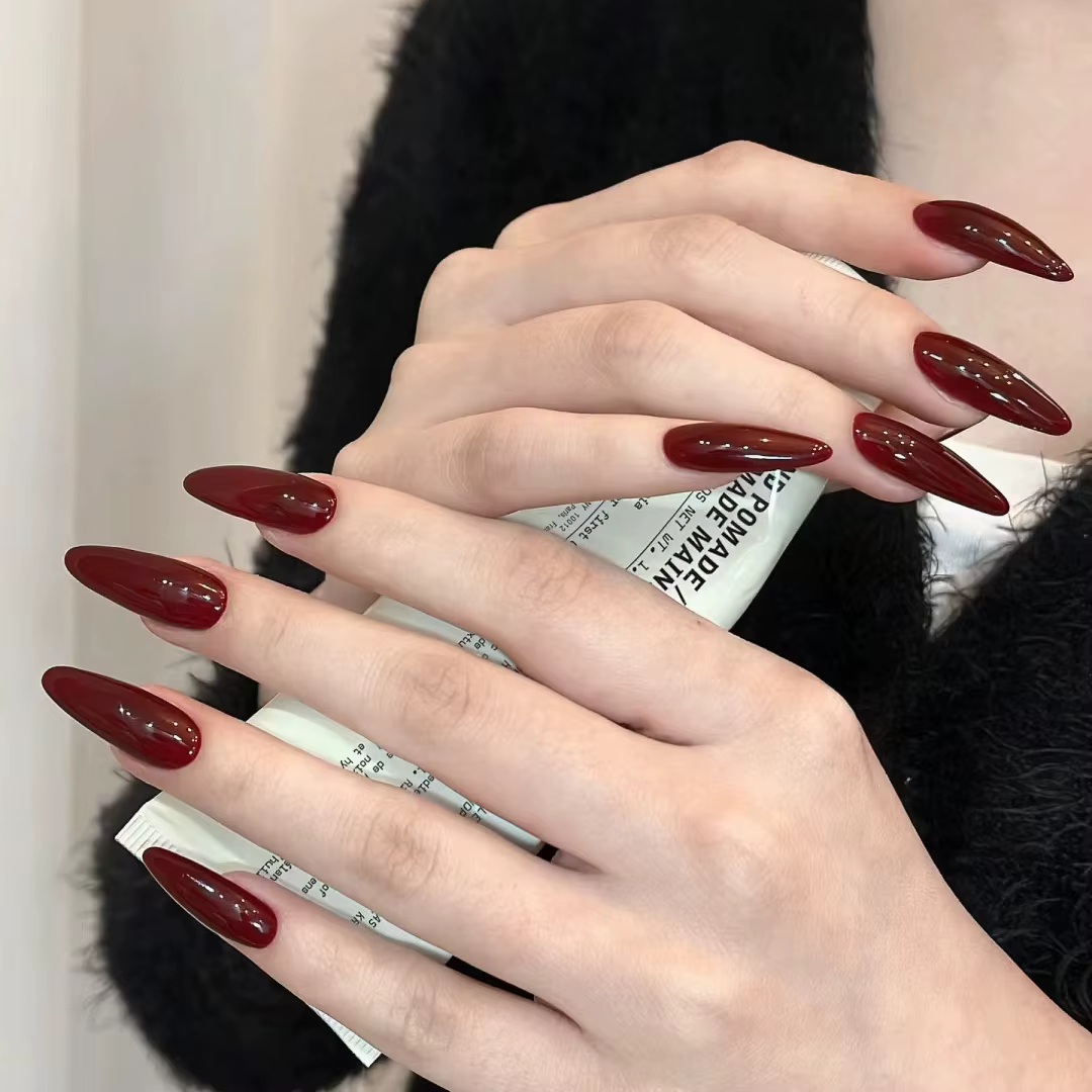 24 pièces amande vin rouge faux ongles classique Vintage ongles autocollants faux ongles presse sur 