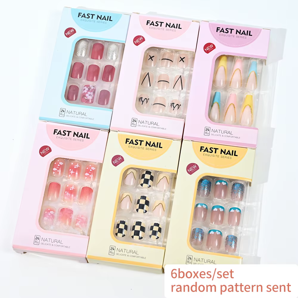 6 boîtes/ensemble court carré faux ongles amour design presse sur ongles Style mixte motif aléatoire