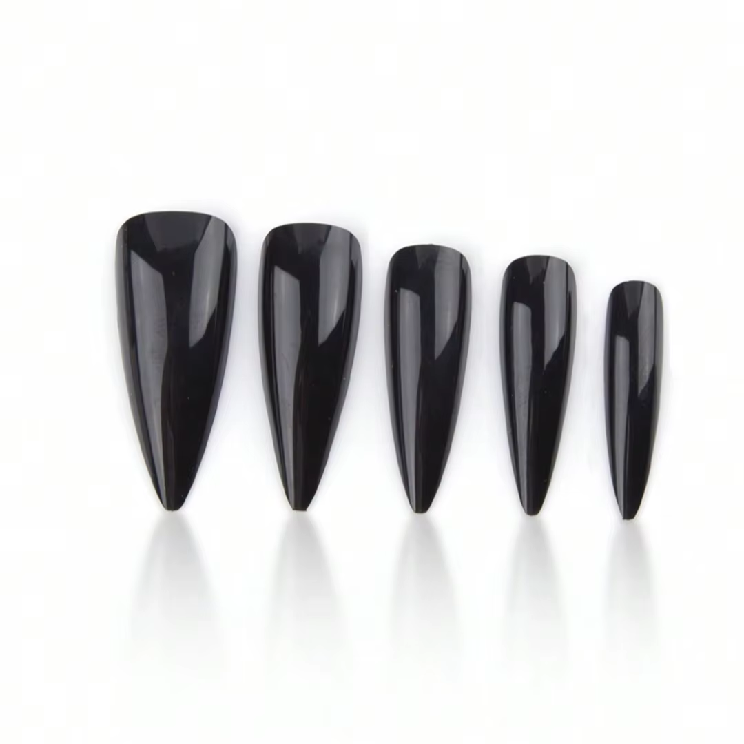 Transformez vos ongles avec 24 pièces Extra Long Stiletto style français moderne classique simple no