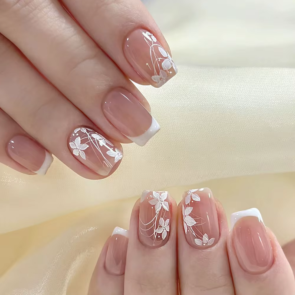 Faux Ongles Courts à Presser pour la Saison Printemps Été, 50 Styles de Fleurs, Papillon, Pointes d'