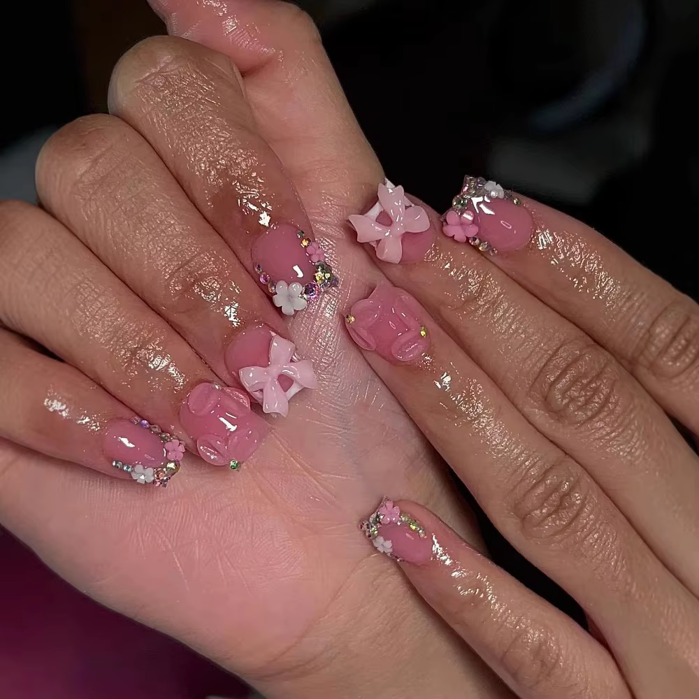 24 pièces français rose presse sur ongles court tête carrée faux ongles avec fleur strass conception