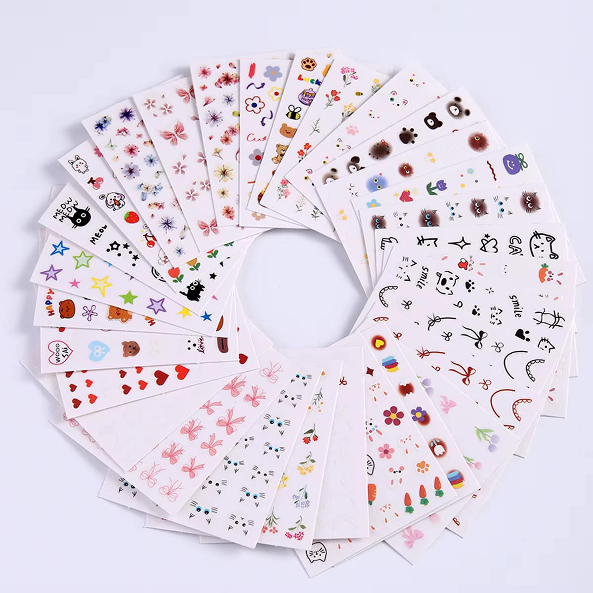 Ensemble d'autocollants pour ongles mignons de style dessin animé, décalcomanies pour ongles en form