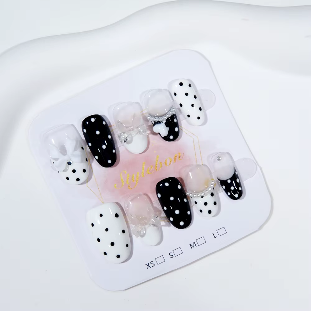 10 pièces presse à la main sur les ongles amande français à pois arc couverture complète ongles cons