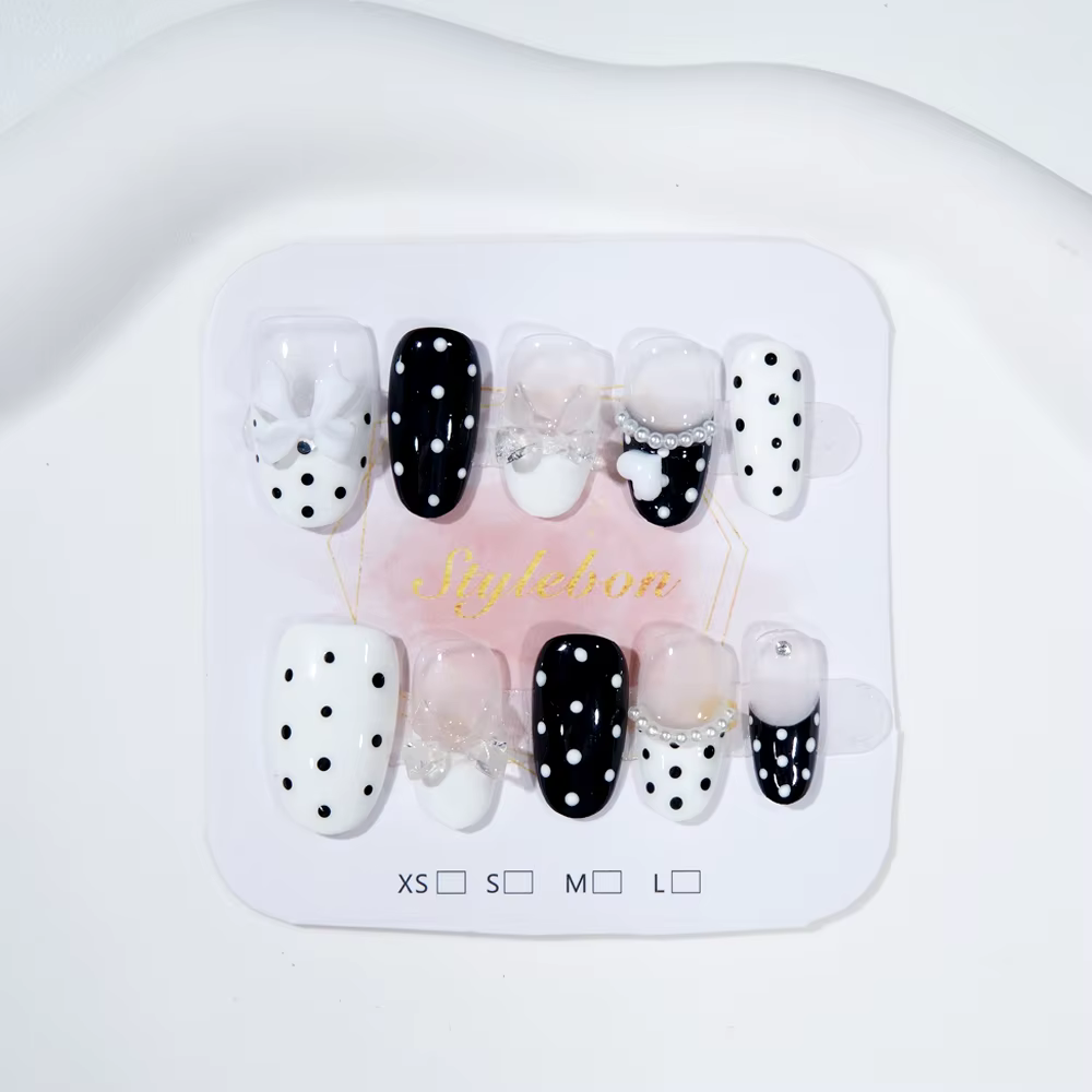 10 pièces presse à la main sur les ongles amande français à pois arc couverture complète ongles cons