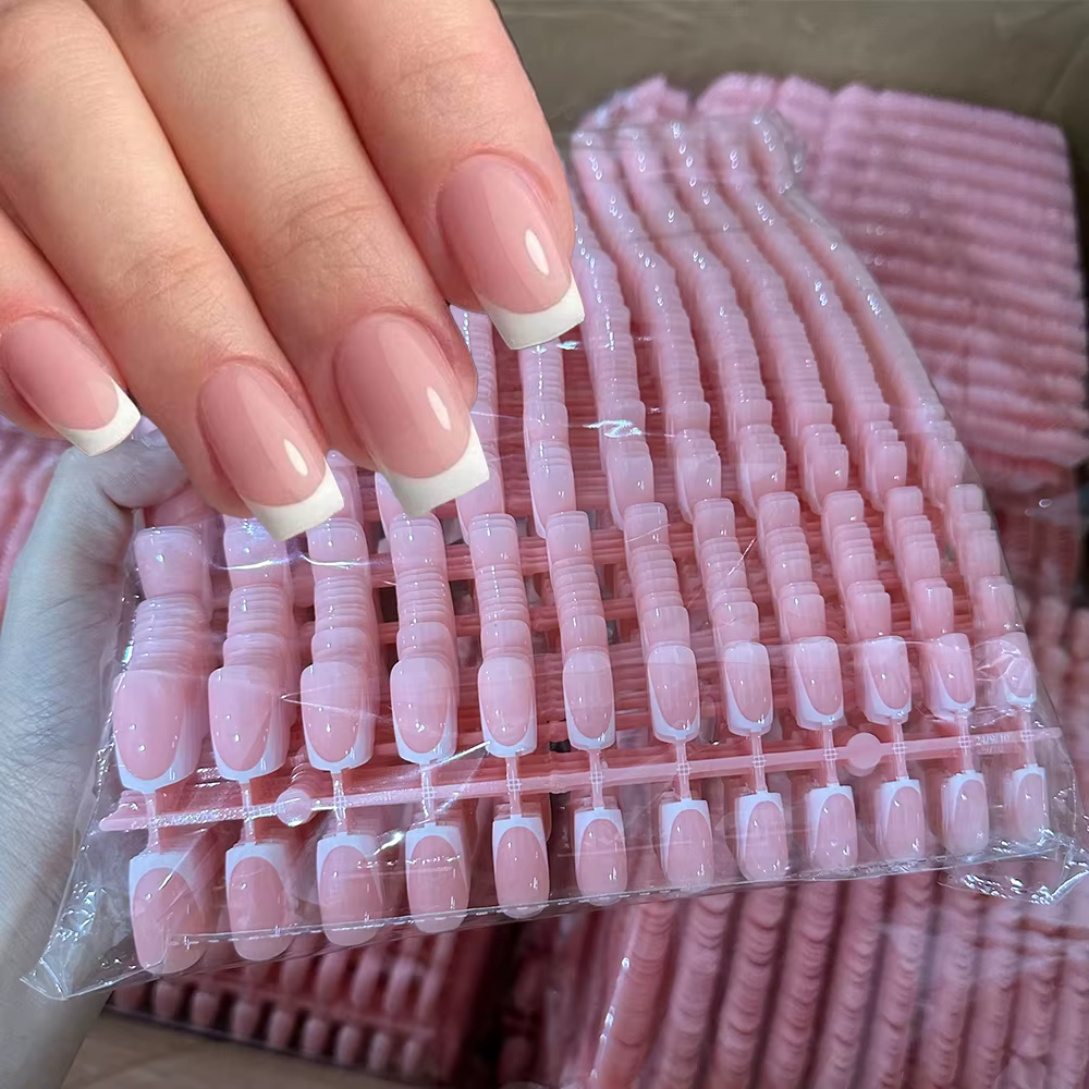 Faux ongles français en forme de cercueil, courts et carrés, rose brillant, couverture complète, por