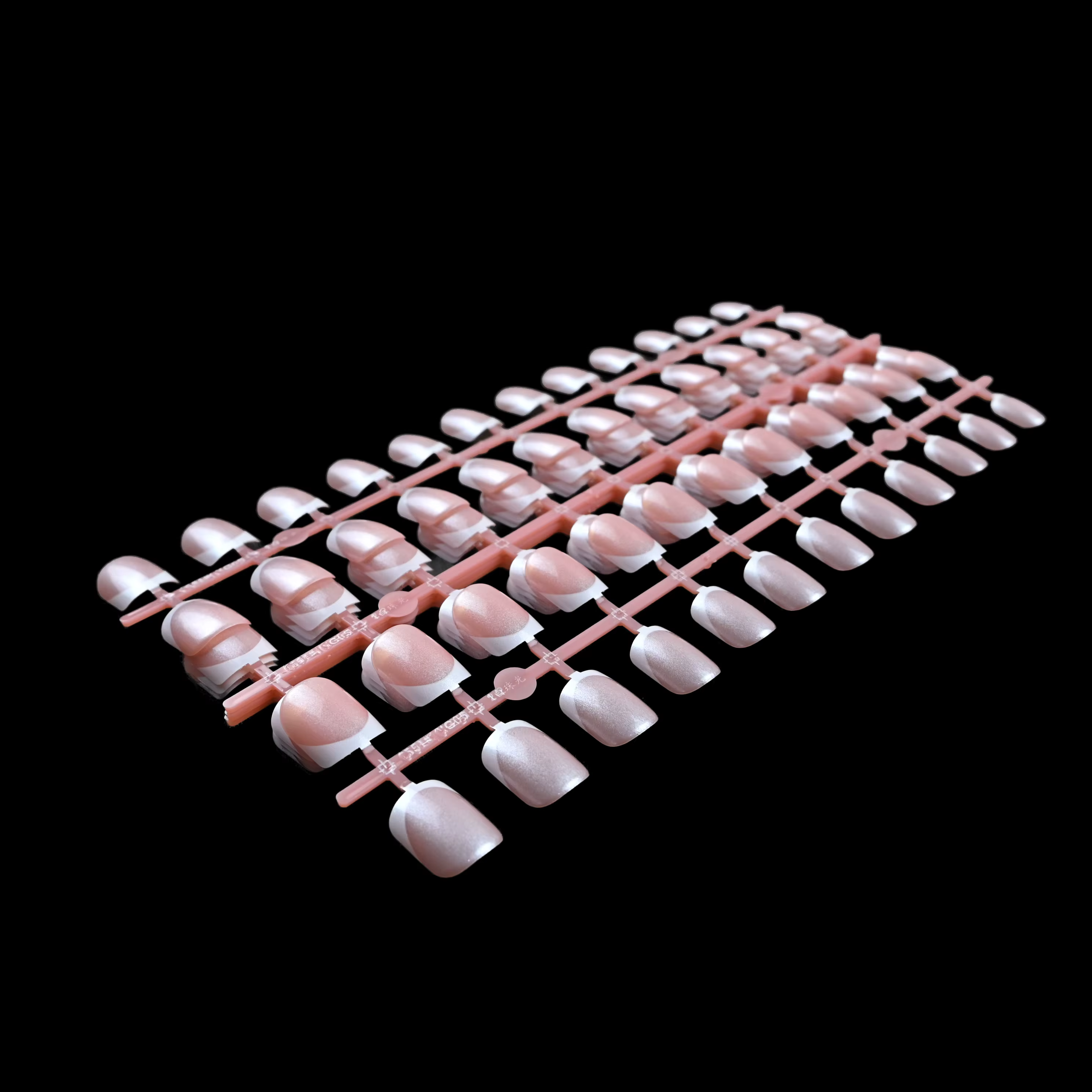 120 faux ongles carrés français roses de longueur moyenne à longue. Améliorez votre manucure avec ce