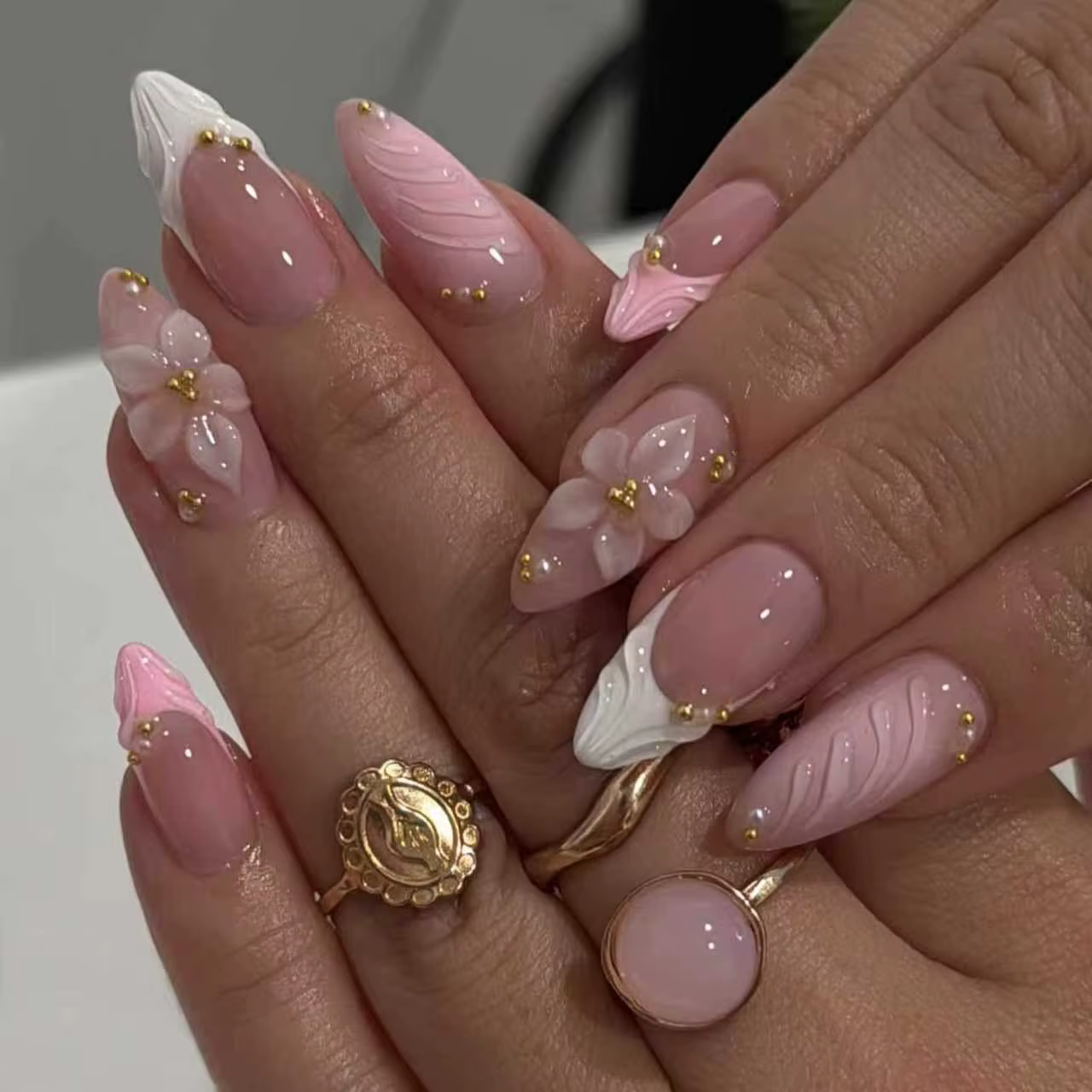 24 pièces fleur rose amande presse sur ongles Kawaii faux ongles portable ongles à coller faux ongle