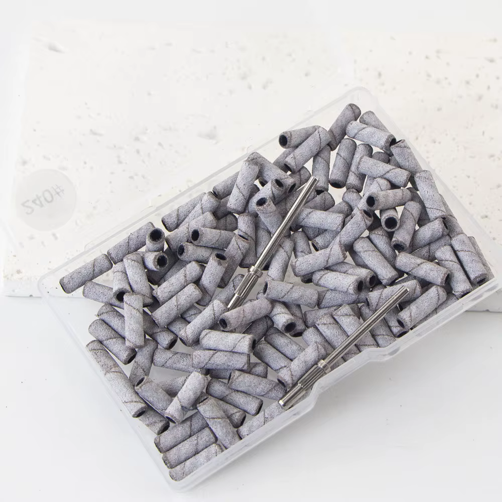 100 pièces 3.1mm Mini petites bandes de ponçage avec 2 pièces jeu d'embouts de mandrin forets à ongl