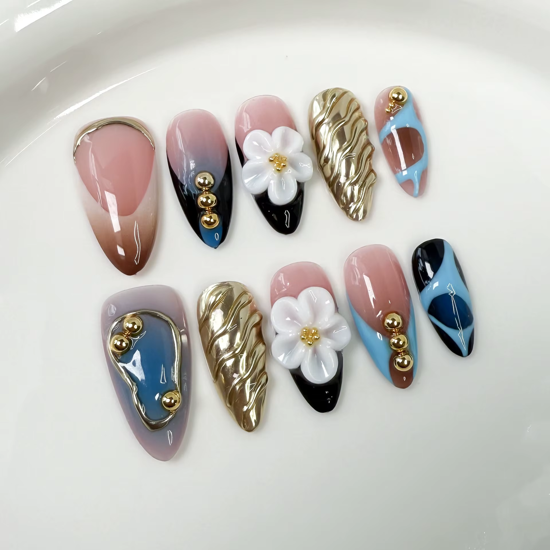 10 pièces épicées filles amande à la main presse sur ongles 3D fleur faux ongles portable ongles à c