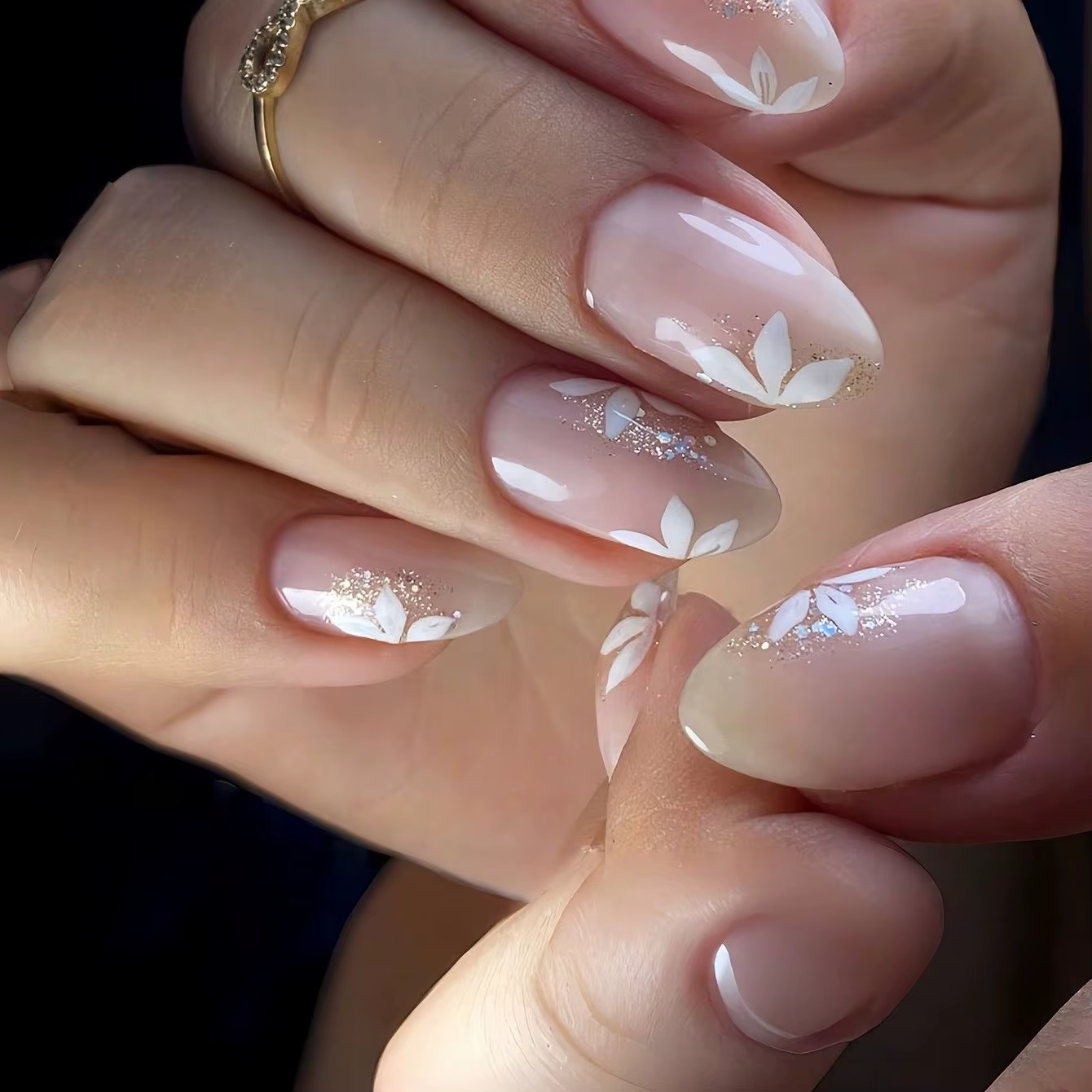 24 faux ongles courts carrés français simples à motif floral + 1 colle à ongles + 1 lime à ongles
