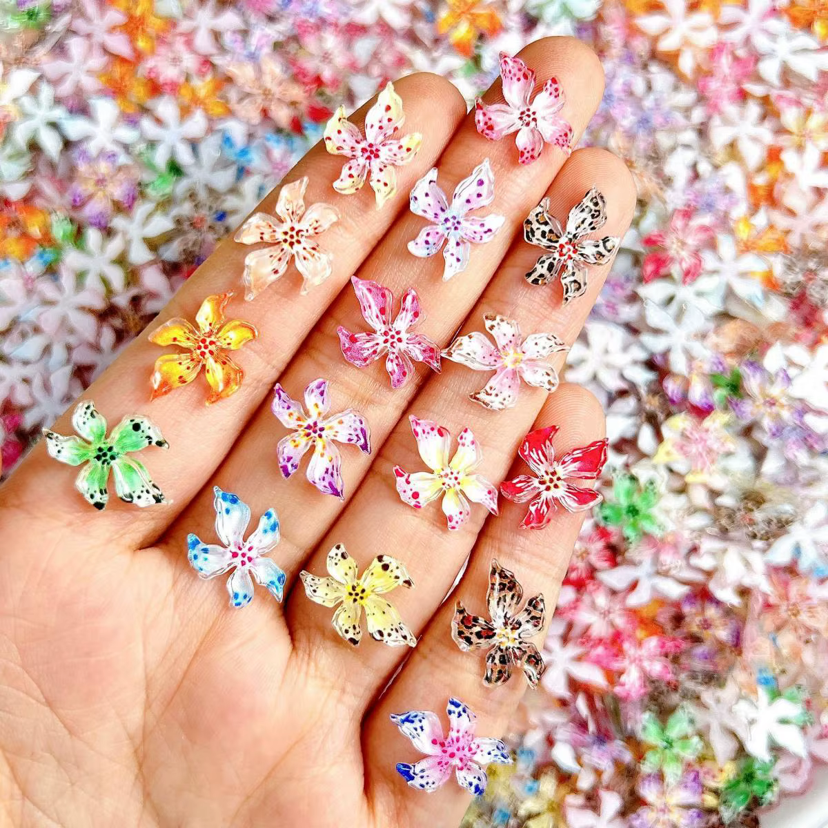 Mélange de résine 3D dégradé coloré Transparent Lily Nail Art décoration Style bizarre fleur tacheté