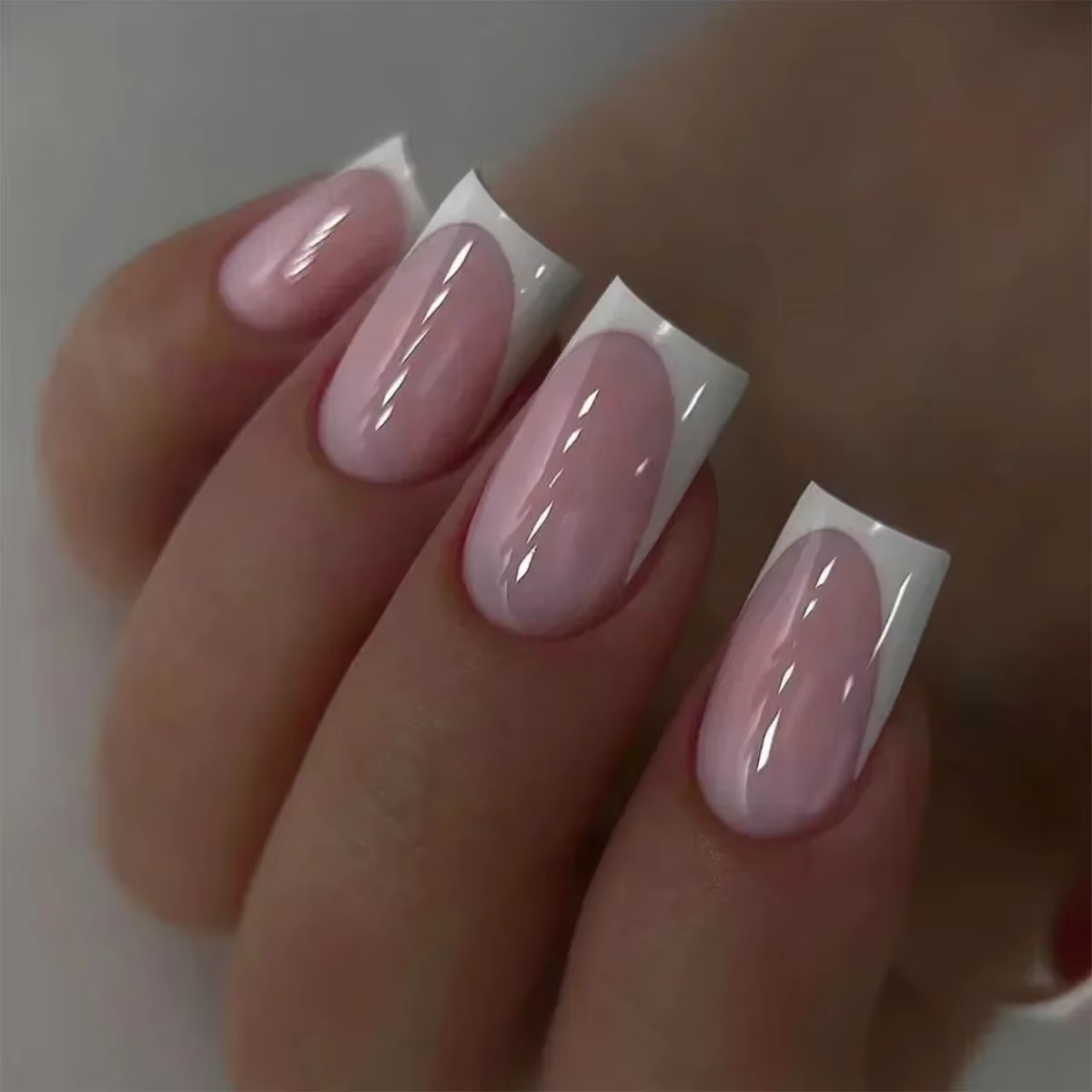 Faux ongles français en acrylique à couverture complète pour filles, faux ongles carrés courts, rose