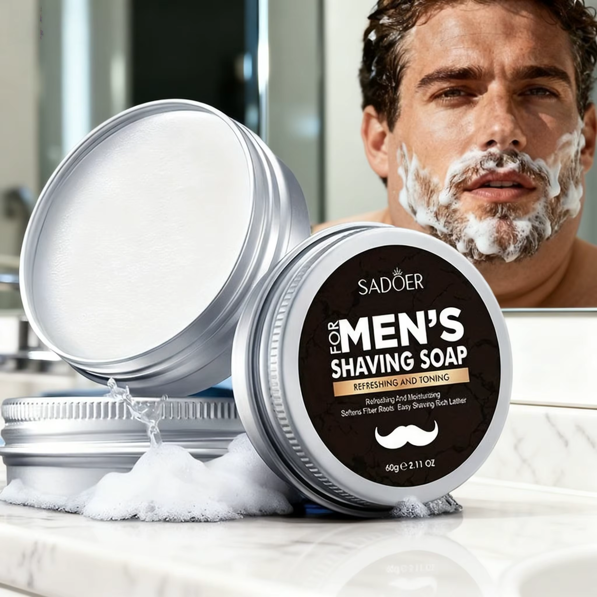 Savon à raser pour homme, contenant de l'extrait de menthe et de l'huile de fruit d'olive. La mousse