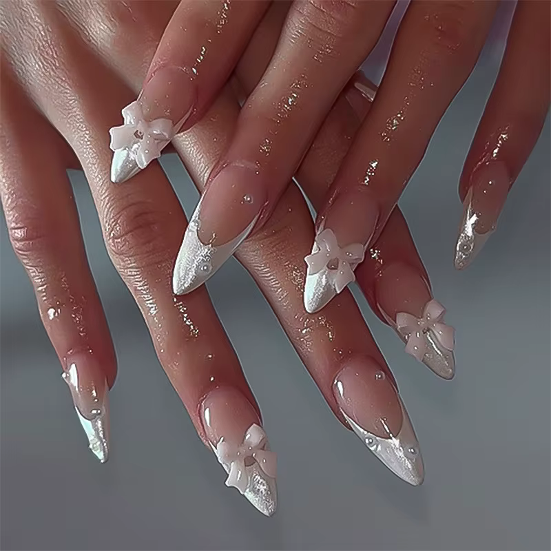 Lot de 24 faux ongles 3D blancs à motifs nœuds, forme amande, longueur moyenne et tailles mixtes, po