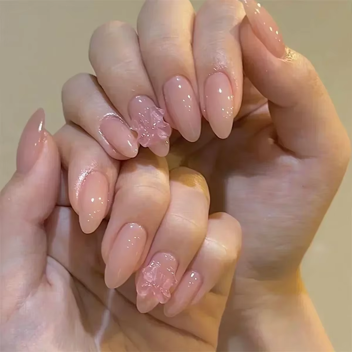 24 pièces français amande presse sur ongles imprimé léopard faux ongles 3D arc portable ongles à col