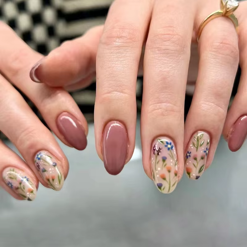 24 faux ongles courts ovales, motifs floraux colorés, à porter sur les doigts, en forme d'amande, à