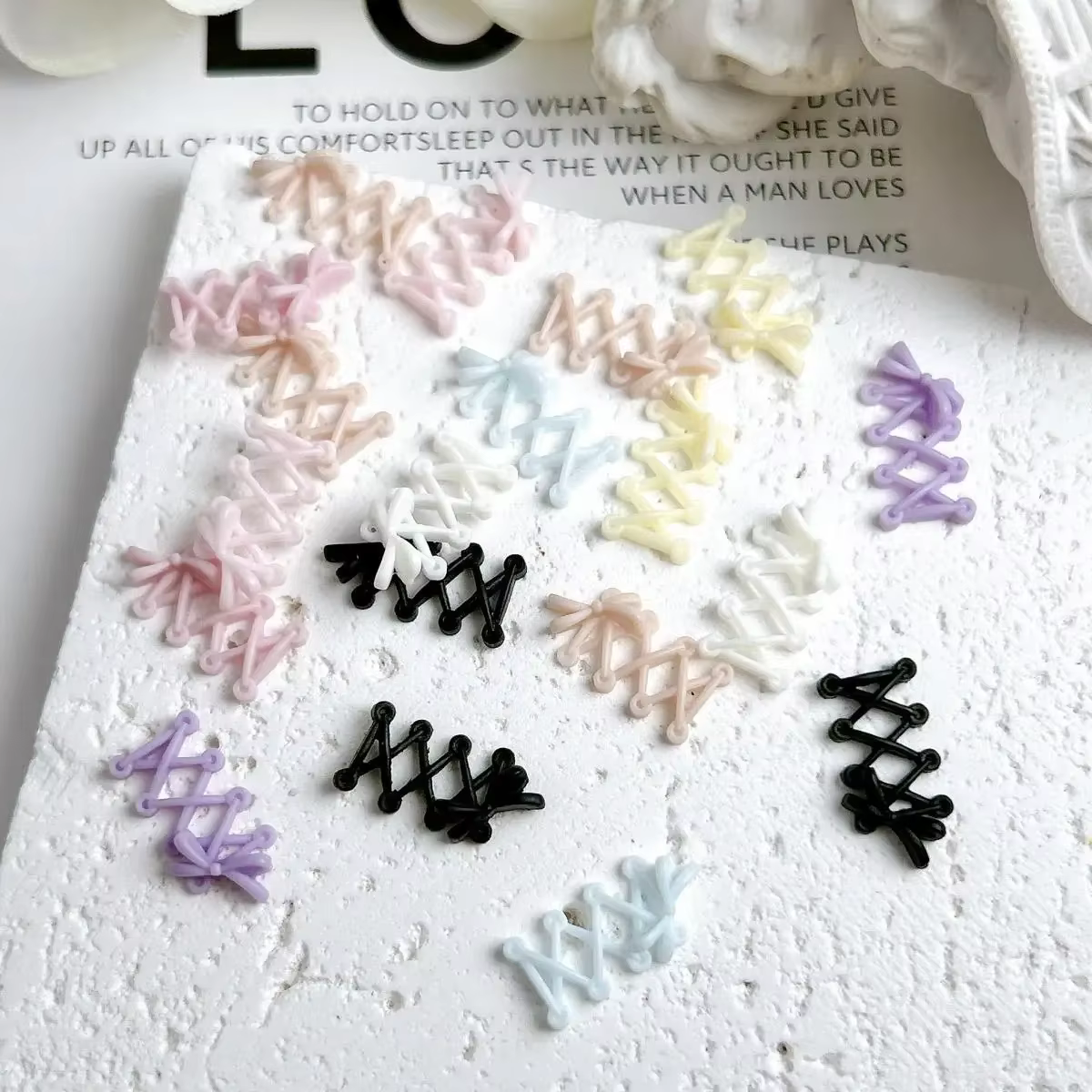 30 pièces nouveau lacet créatif résine ongles breloques 3D Macaron couleur arc lacet Nail Art décora
