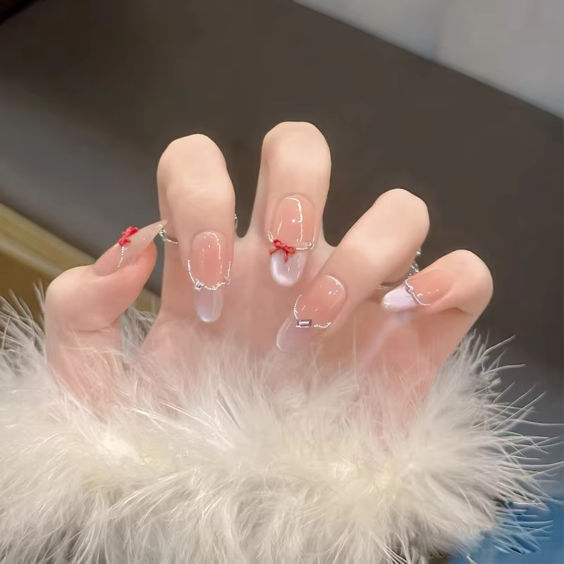 24 faux ongles nude effet œil de chat avec motifs, ensemble de faux ongles avec breloques, ongles ar