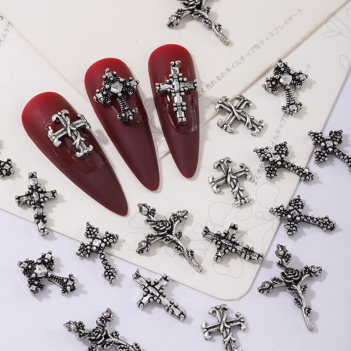 Décoration d'ongles en forme de croix de vent punk argenté antique, strass en alliage, style métal y