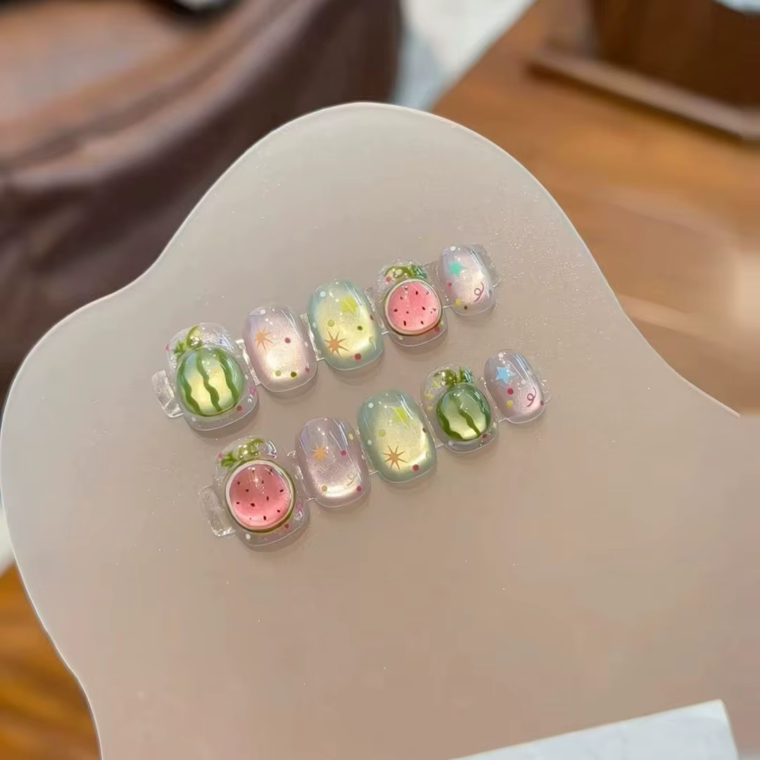 10 pièces presse à la main sur les ongles court carré pastèque étoile-lune couverture complète ongle