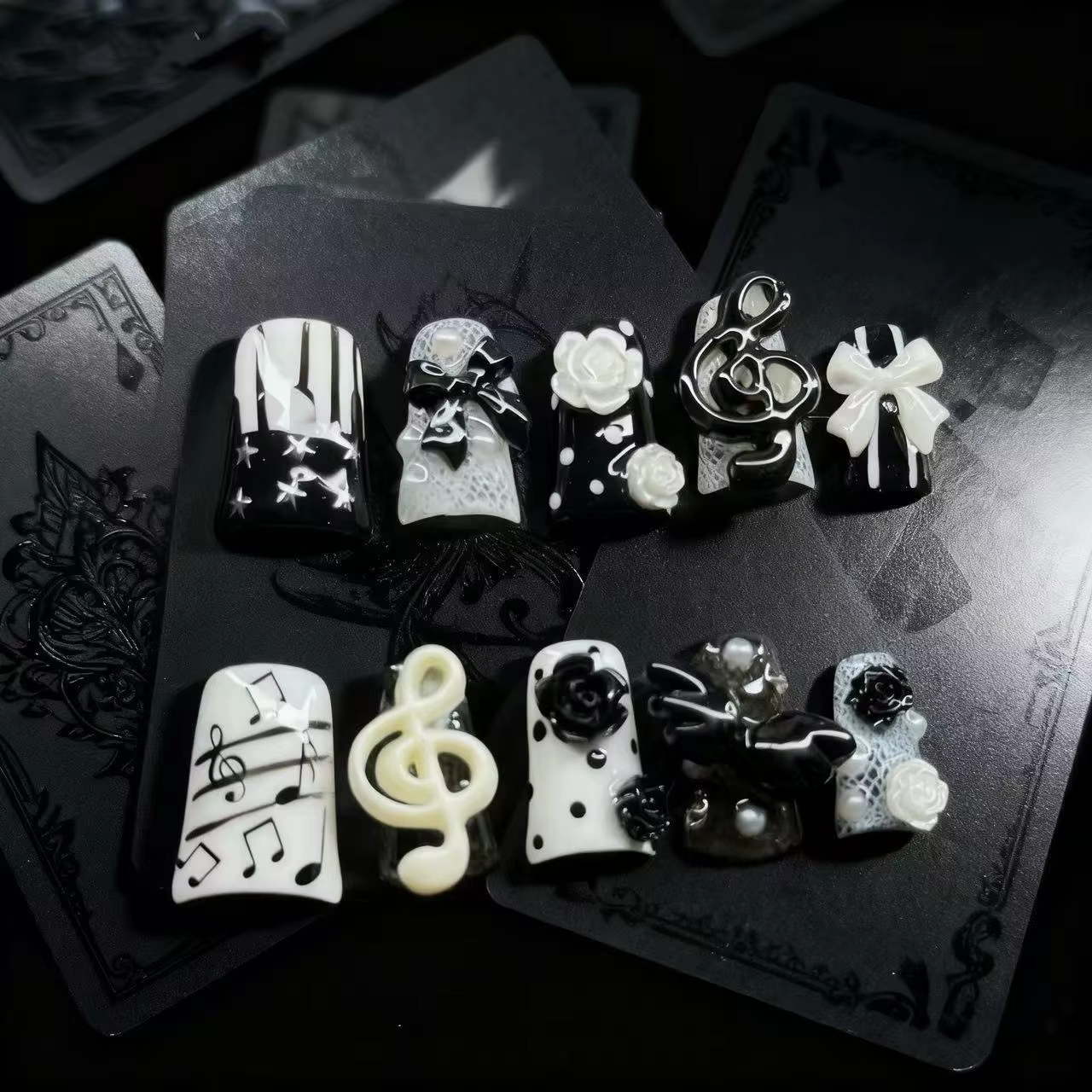 10 pièces à la main gothique presse sur ongles Punk foncé 3D Note de musique conception faux ongles 