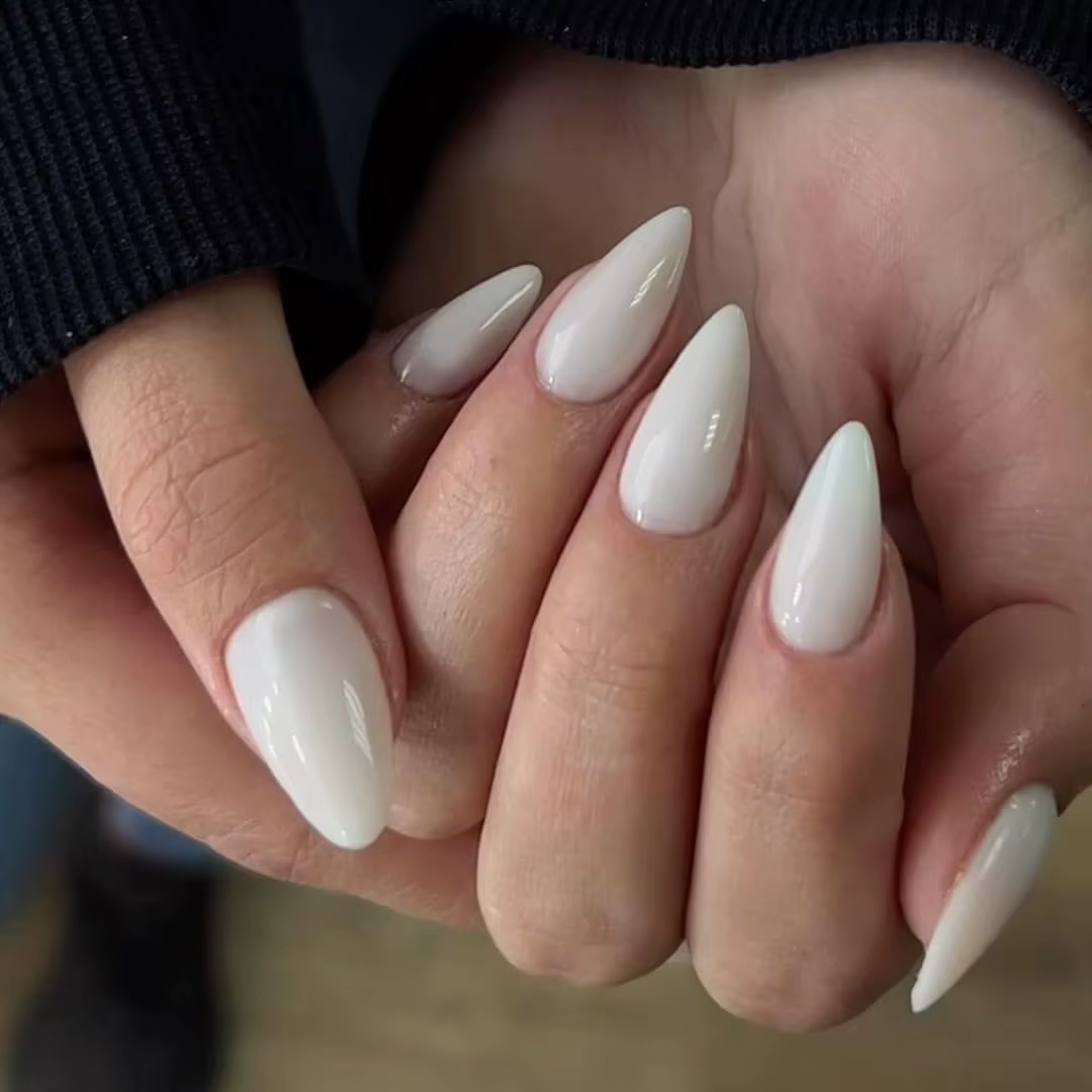 Faux ongles à pression blanc pur, amande moyenne, blanc pur neutre, naturel, court et fin, à talons 