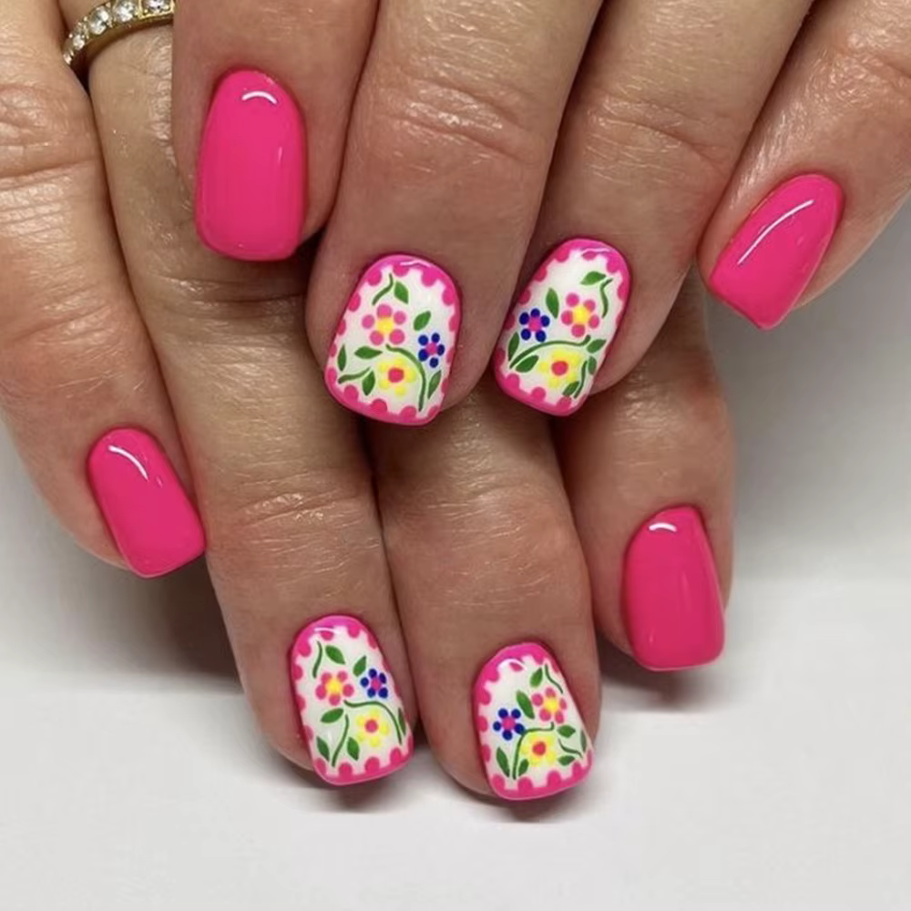 24 faux ongles courts carrés à presser avec motif floral simple pour femme, réutilisables, couvertur