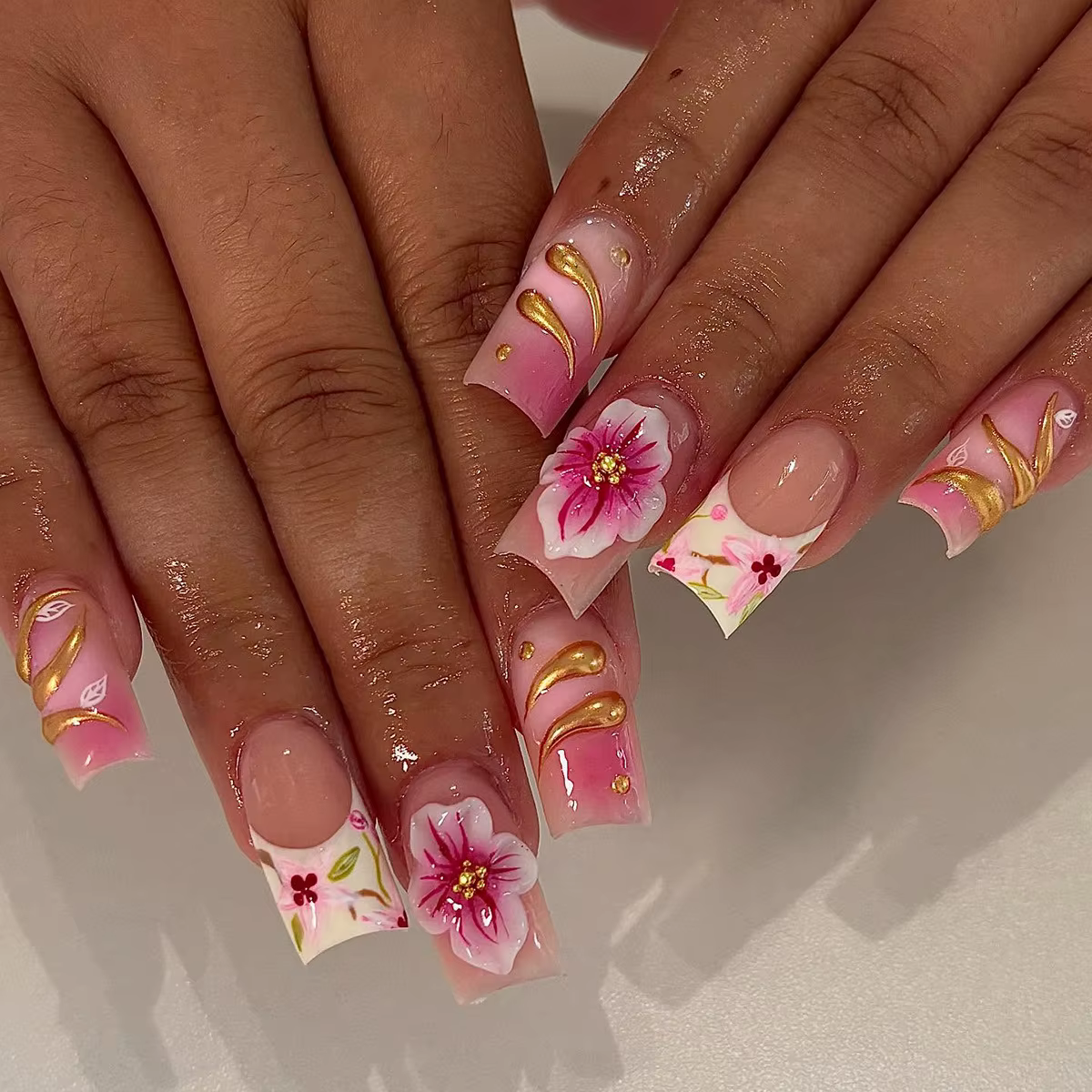 24 pièces de faux ongles simples, motifs floraux, carrés, faux ongles français courts, ballet, à pre