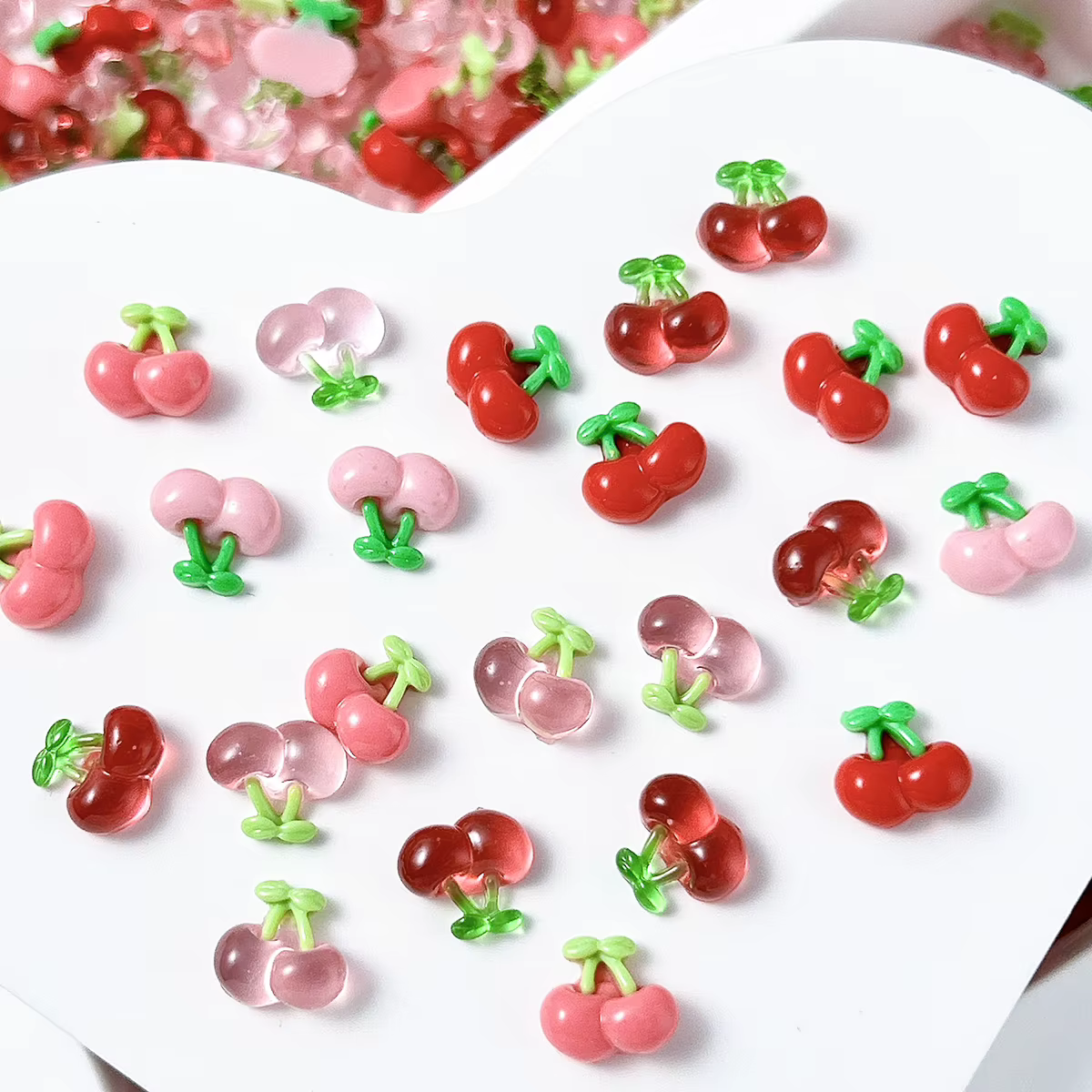 50 Pièces Breloques pour Ongles en Résine Cerise Couleur Unie Réalistes, Accessoires 3D Créatifs pou