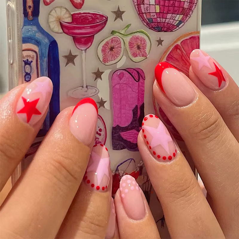 24 pièces amande presse sur ongles Y2K étoile diamant conceptions pour filles Cool couleur nue faux 