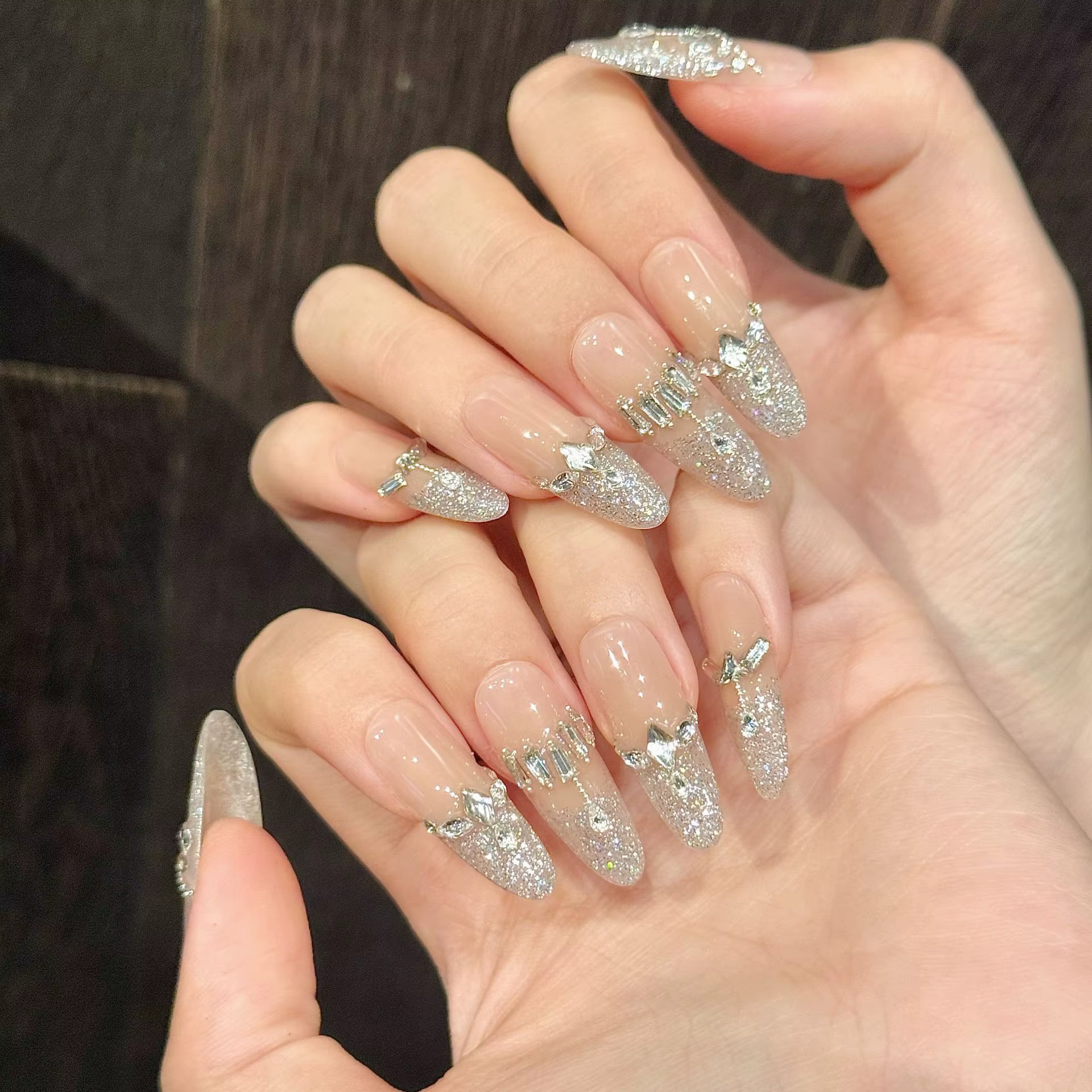 10 pièces à la main brillant diamant presse sur ongles paillettes rose arc décor faux ongles mariage