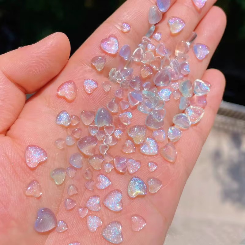 50 pièces accessoires résine Kawaii Nail Art breloques dessin animé coeur décorations d'ongles taill