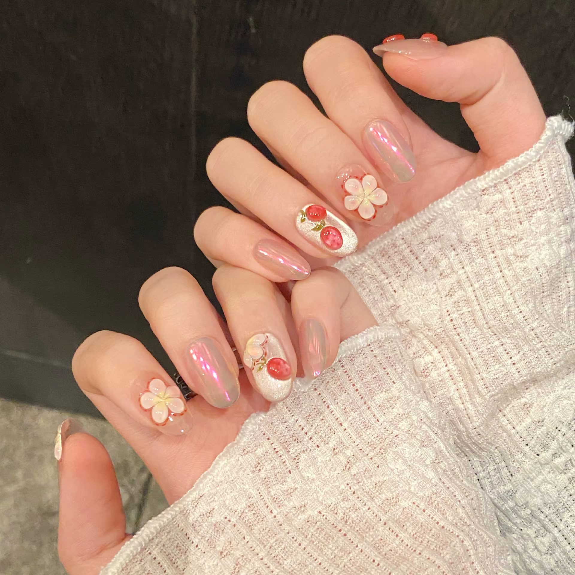 10 faux ongles courts ovales faits à la main, motif cerise et nœud mignon, à presser, dégradé rose,