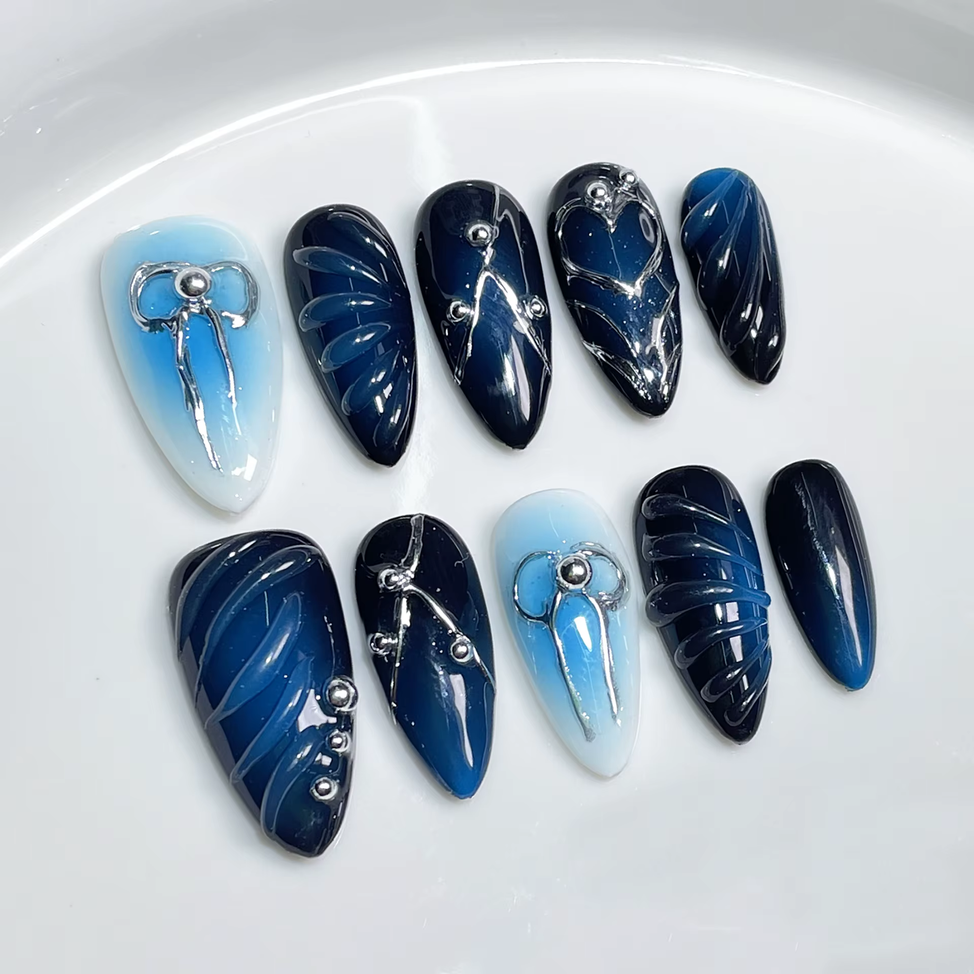 10 pièces épicées filles amande à la main presse sur ongles 3D fleur faux ongles portable ongles à c