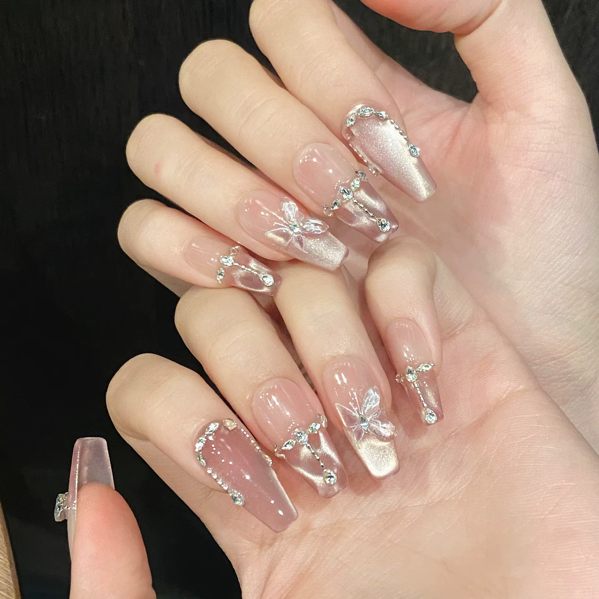 10 pièces presse à la main sur les ongles rose papillon conception faux ongles portable réutilisable