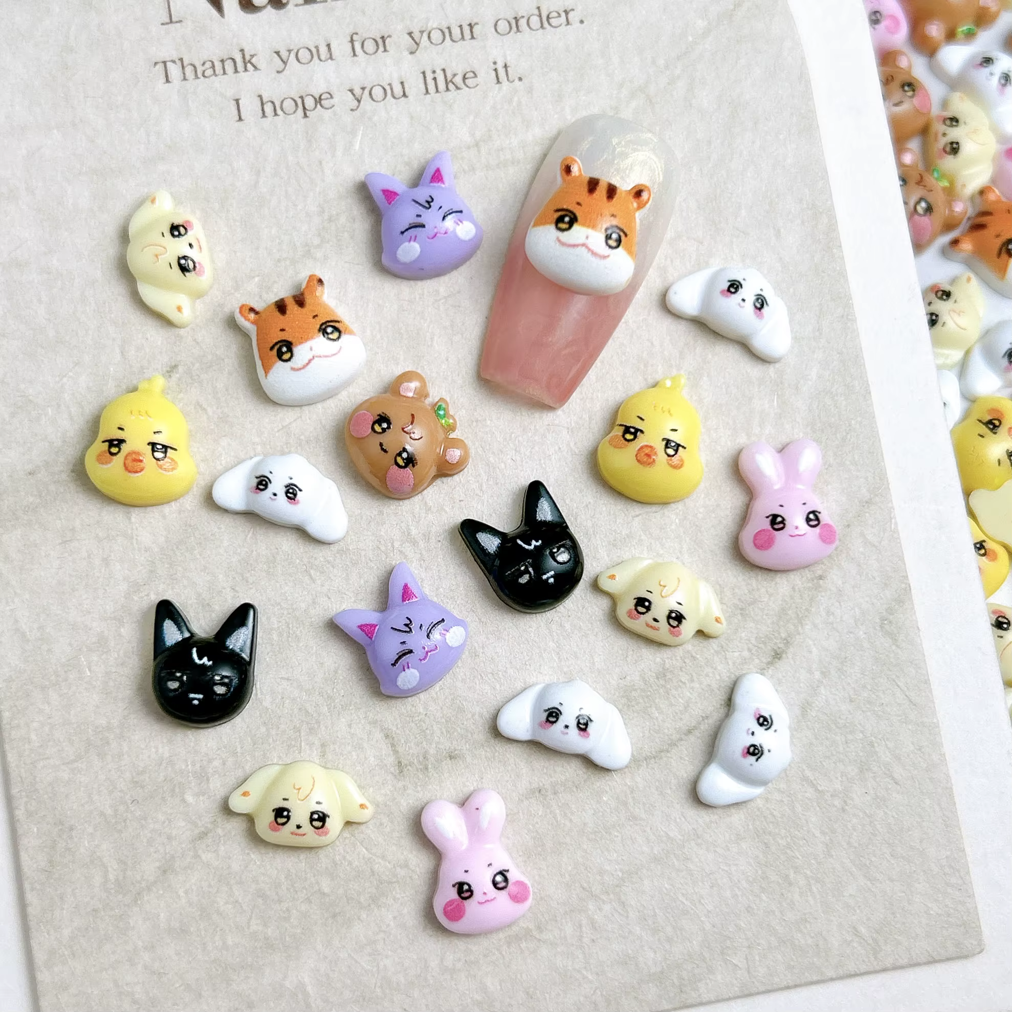 30 pièces créatives peintes Kawaii série animale Nail Art breloques 3D dessin animé lapin ours tigre