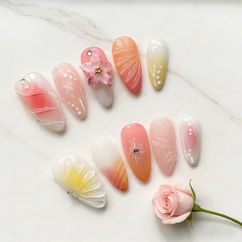10 faux ongles press-on faits main, design tendance, forme amande, à porter, mignons, élégants, pour
