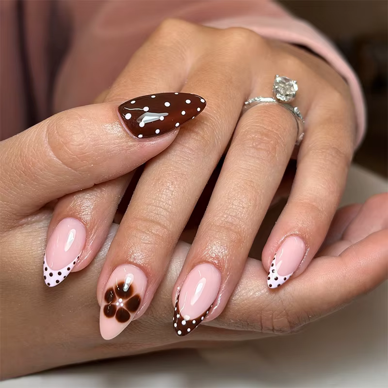 24 pièces à la mode 3D sculpté fleur faux ongles rétro rouge à pois français presse sur ongles détac