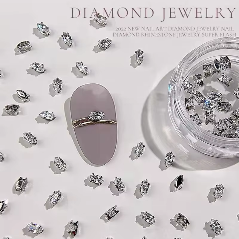40 pièces brillant cristal 3D Nail Art strass décorations forme Flatback verre diamant bijoux concep